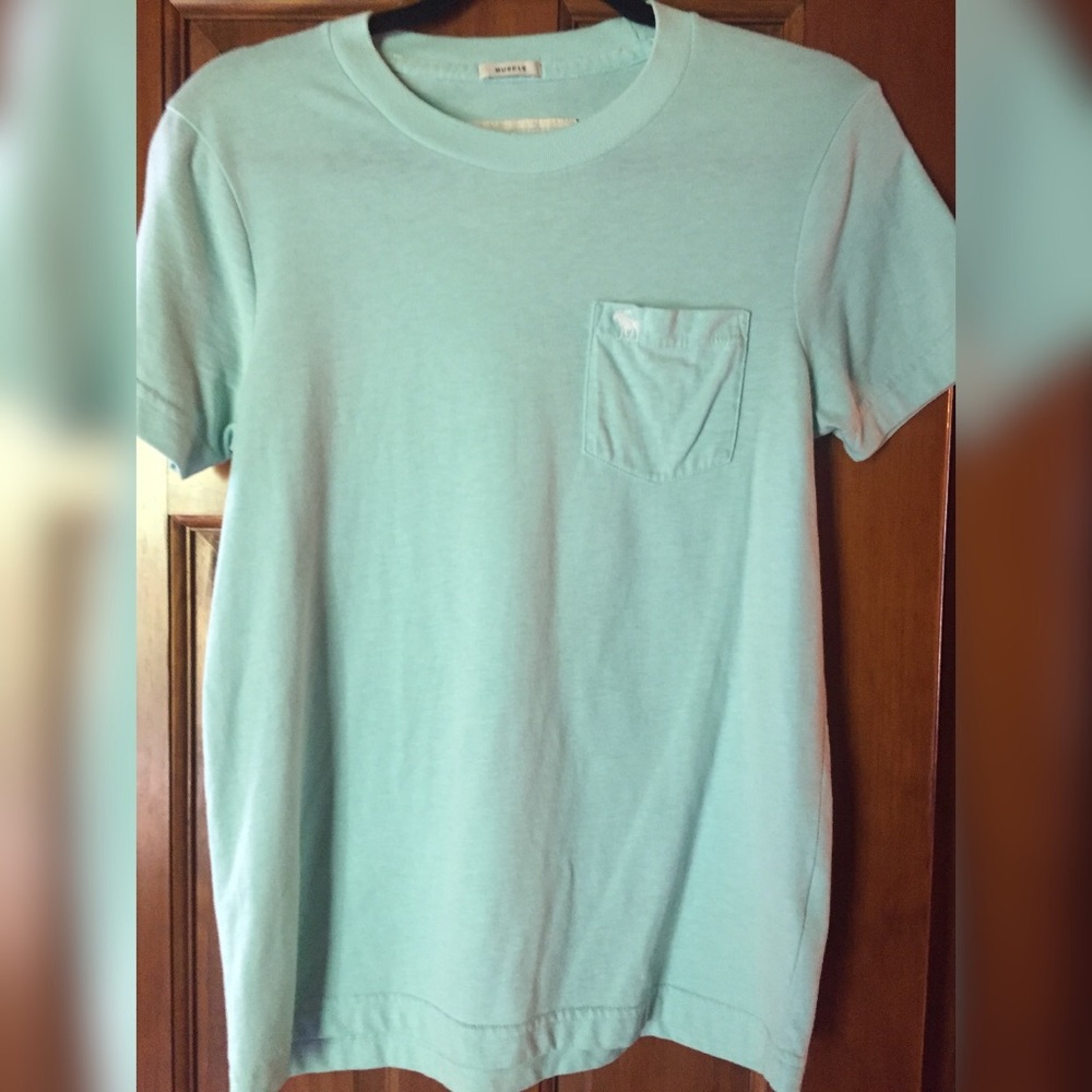 Abercrombie & Fitch Pocket Tee